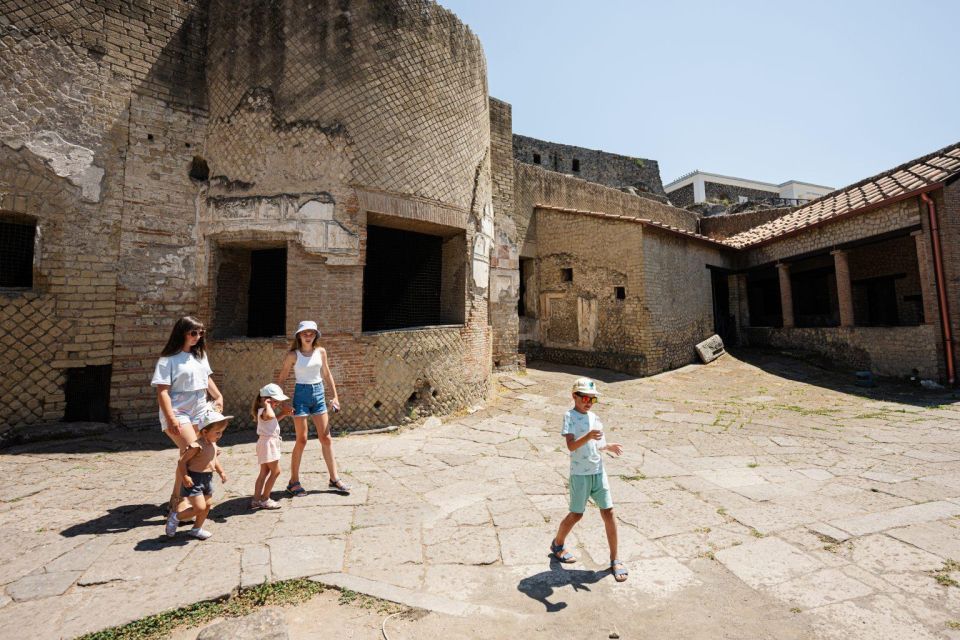 Family Tour of Pompeiis Teatro Grande and Historic Streets. - Lupanare Di Pompei