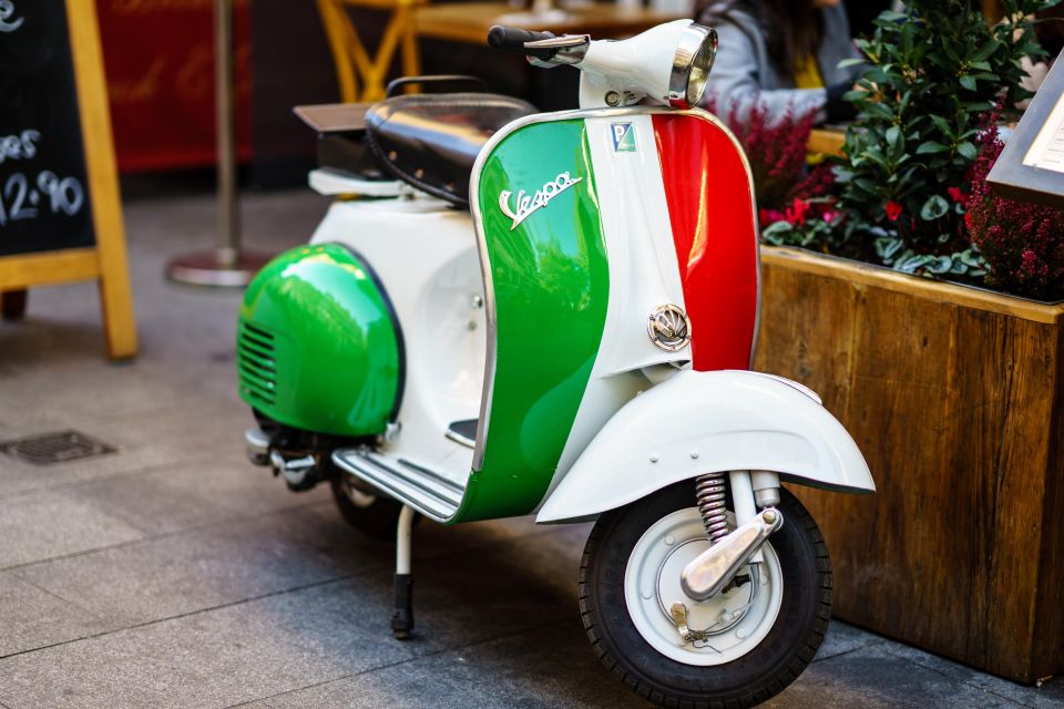 Fantastic Vespa Tour With Driver in Rome - Vespa Scooter Ride