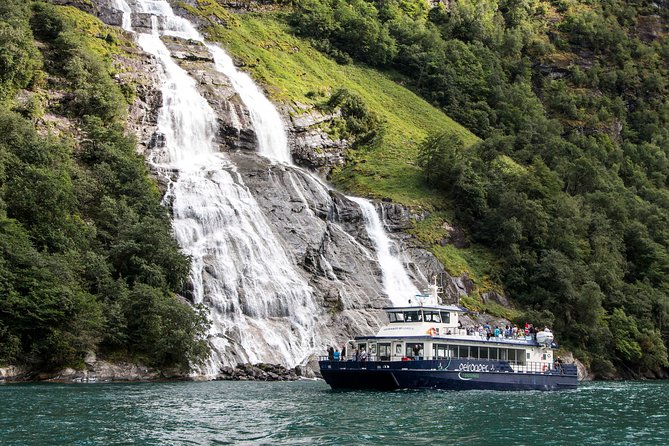 Fjord Cruise Ålesund Geiranger Fjord Round-Trip - Fjord Landscapes