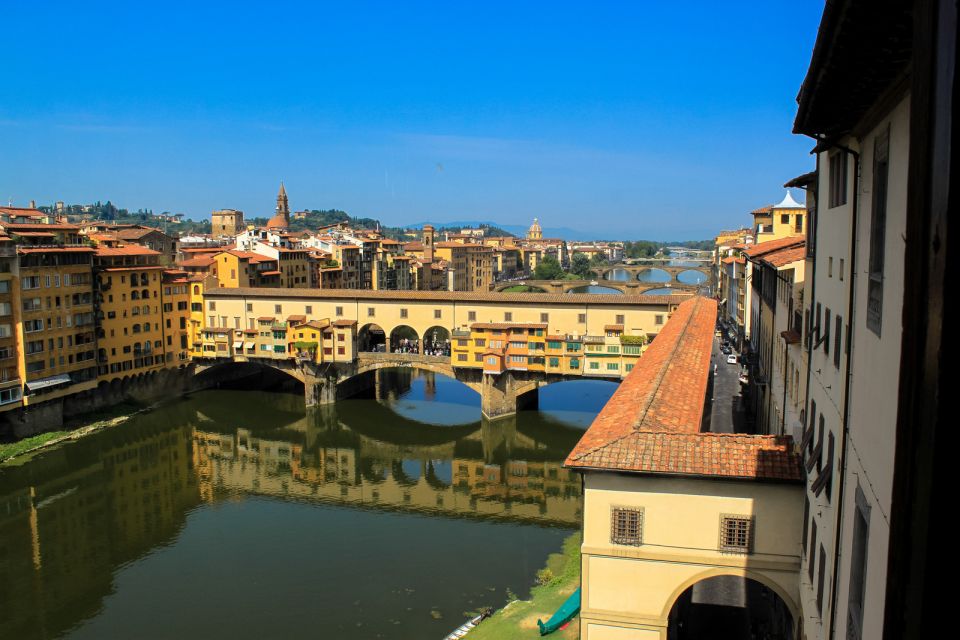 Florence: Uffizi Gallery Private Tour W/ Skip-The-Line Entry - Guided Tour at Fontana Del Nettuno