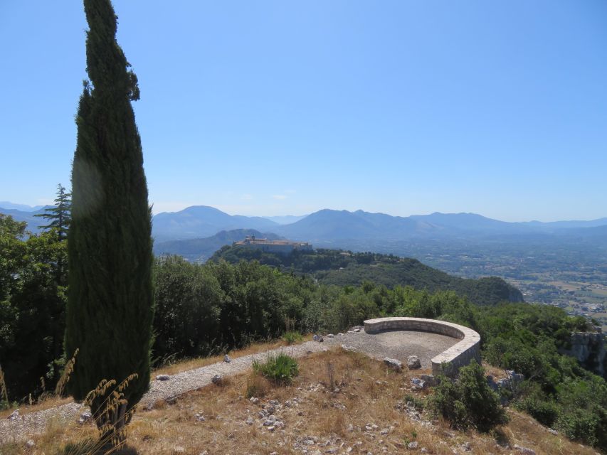 Footprints on the Battlefield Trails of Monte Cassino - Soldiers Mindset