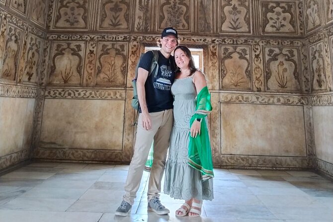 From Delhi: Sunrise Tour of Taj Mahal, Agra Fort & Mini Taj | 12h - Accessibility and Accommodations