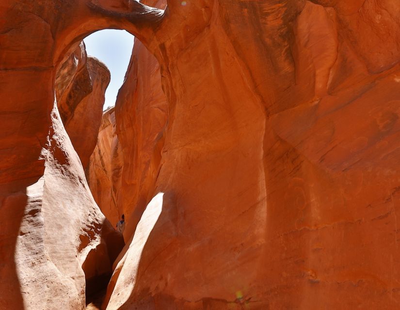 From Escalante: Dry Fork, Peekaboo & Spooky Slot Canyon Tour - Recommended Attire and Accessories