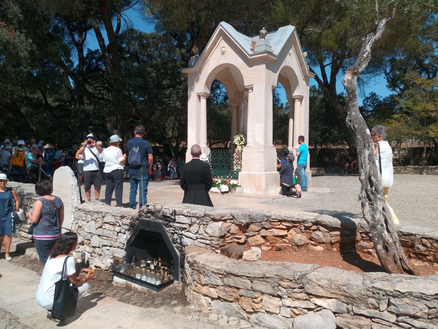 From Fatima: Private Fatima Tour With a Local Guide - Treasures of the Parish Church