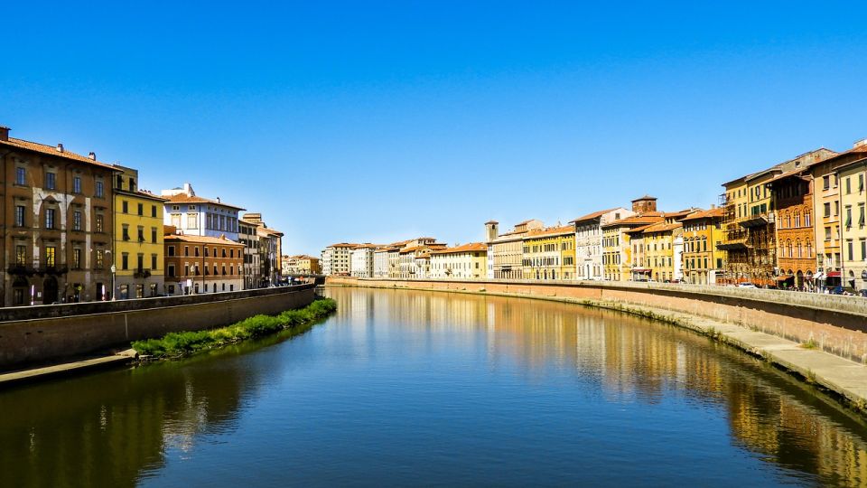 From Florence: PRIVATE Full-Day Pisa and Lucca GUIDED Tour - Renaissance-Era City Walls