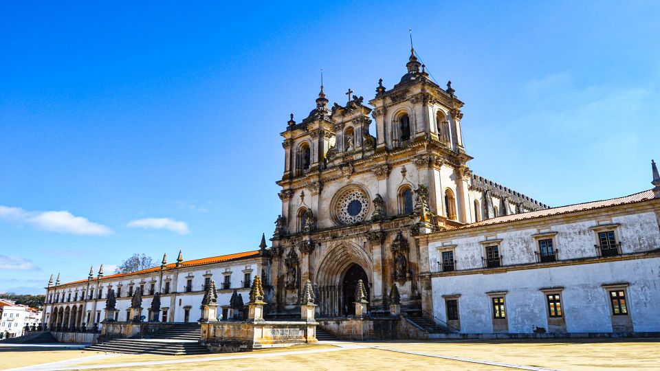 From Lisbon to Porto, Stop in 2 or 3 of Its Beautiful Cities - Alcobaça - Monastic Heritage