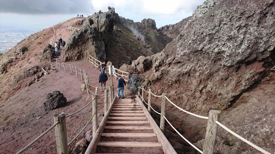 From Naples: Mt. Vesuvius VIP Tour/Small Group - Included Tour Features