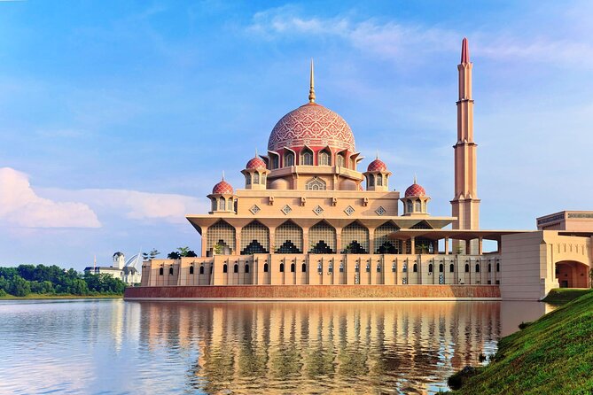 From Singapore: Private Kuala Lumpur Guided Day Tour + SKY DINING - Restrictions and Requirements