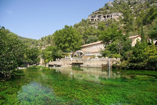 Full Day Best of Provence Tour From Avignon - Exploring Charming Villages