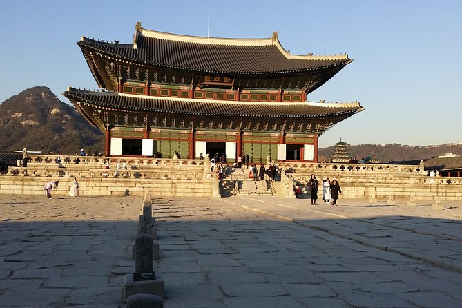 Full Day- Essential Seoul City Tour & Gourmet Tour(including Lunch and Dinner) - Tongin Market