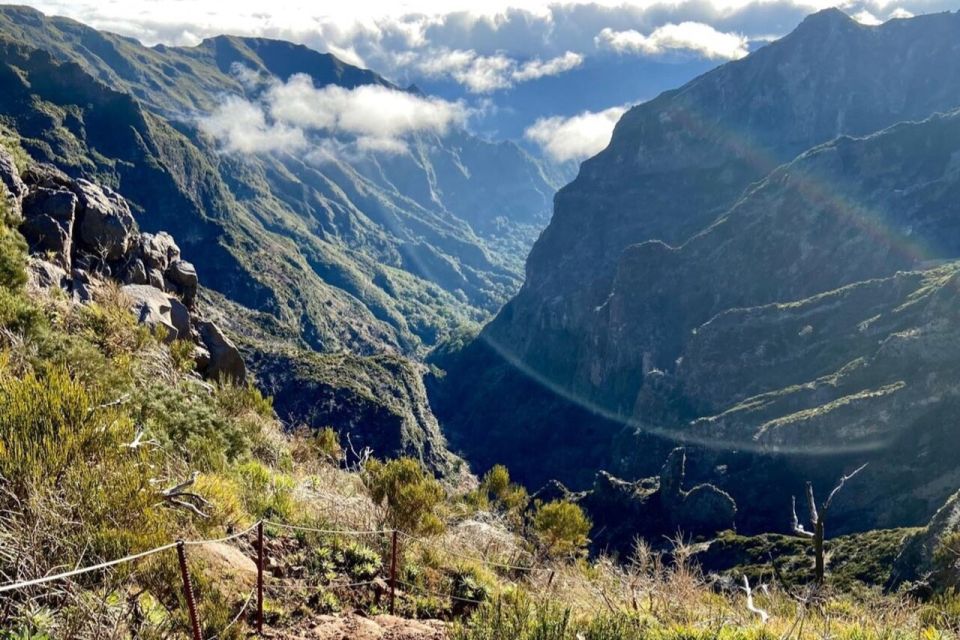 Funchal: Morning Transfer Pico Do Arieiro Pico Ruivo Hike - What to Bring