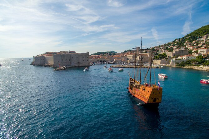 Game of Thrones Cruise and Dubrovnik Walking Tour - Official Souvenirs Included