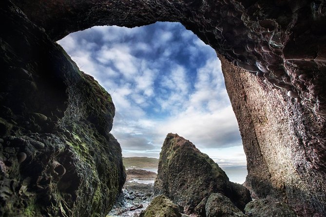 Giants Causeway Tour From Belfast - Luxury Bus + Causeway Entry - Giants Causeway