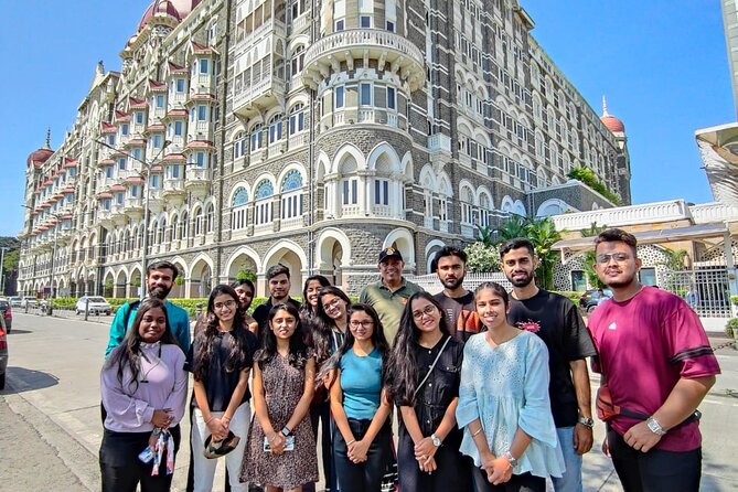Group Guided Walking Tour in Fort and Colaba - End Point: Gateway of India