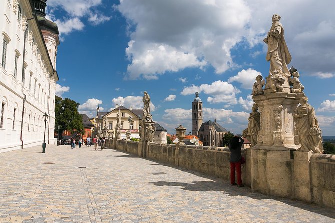 Half Day Trip to Kutna Hora and Bone Church From Prague - Passenger Requirements