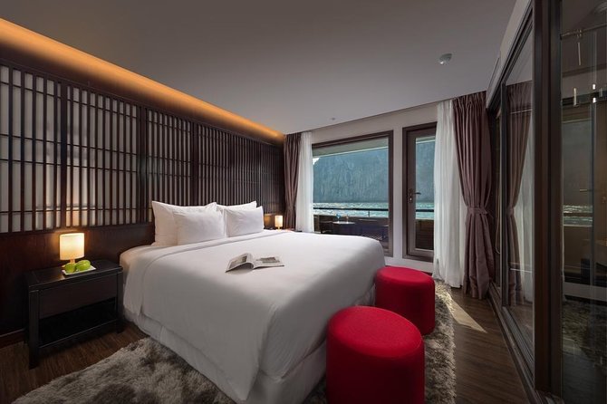 Halong Bay 2 Days 1 Night Cruise - Group Size