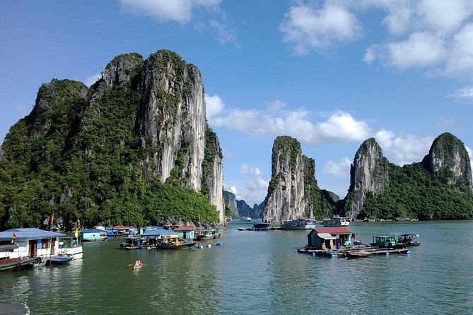 Halong Bay Full Day Tour With Kayaking and Seafood Lunch From Hanoi - Recommended Attire