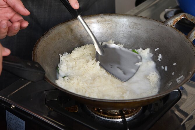 Hands-on Thai Cooking Class & Market Tour in Sukhumvit - Accessibility and Age Restrictions