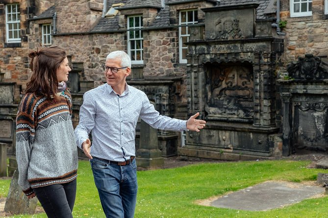 Highlights & Hidden Gems With Locals: Best of Edinburgh Private Tour - Discover Edinburghs Treasures