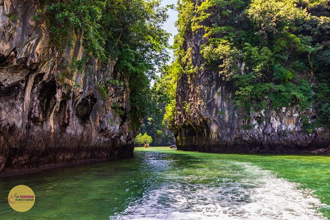 Hong Islands One Day Tour by Speed Boat (from Ao Nang, Krabi) - Hiking at Hong Island
