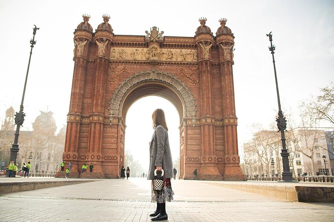 Instagram Photoshoot Tour in Barcelona - Group Size and Cancellation