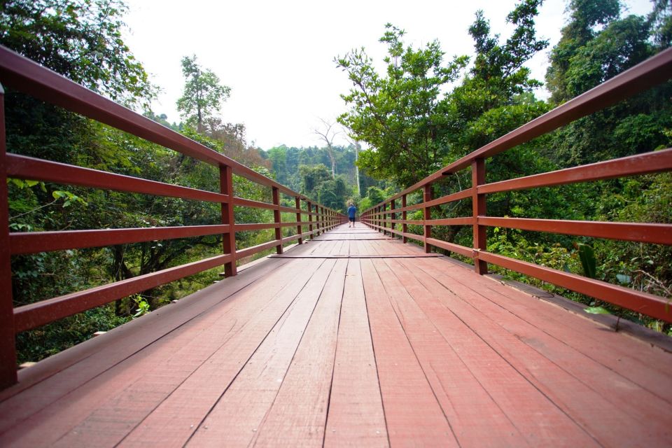 Khao Yai National Park: Waterfalls - Heaw Narok & Heaw Suwat - Visiting the Visitor Centre