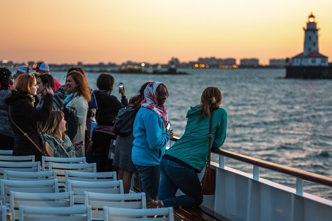 Lake Michigan Sunset Cruise in Chicago - Booking and Accessibility