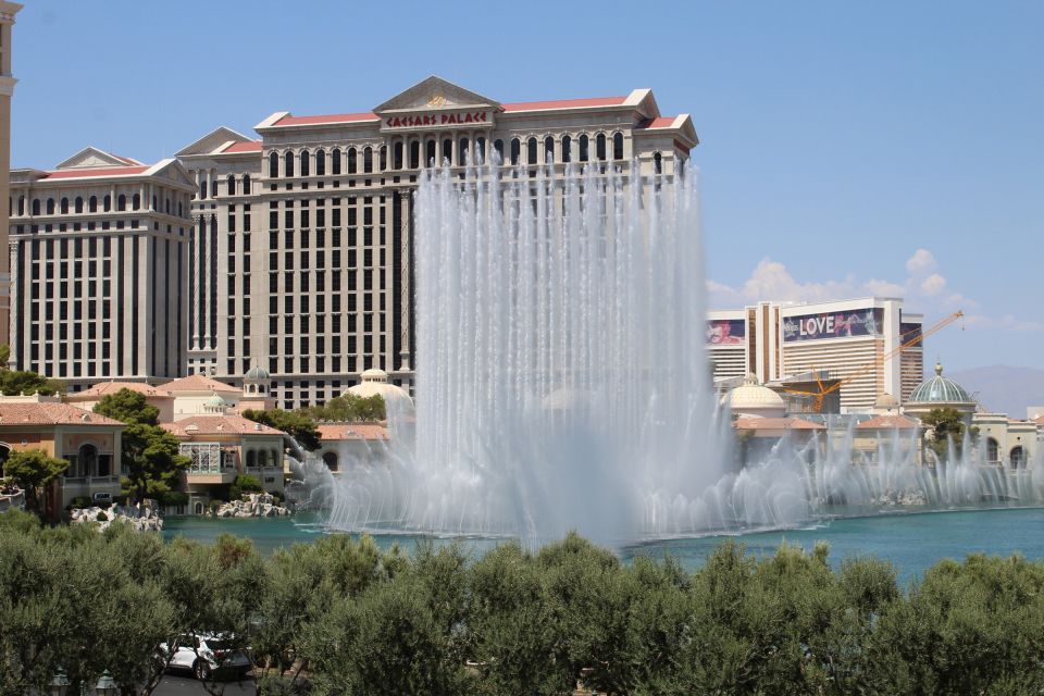 Las Vegas: Foodie Walking Tour on the Strip With Tastings - Booking and Cancellation Policy