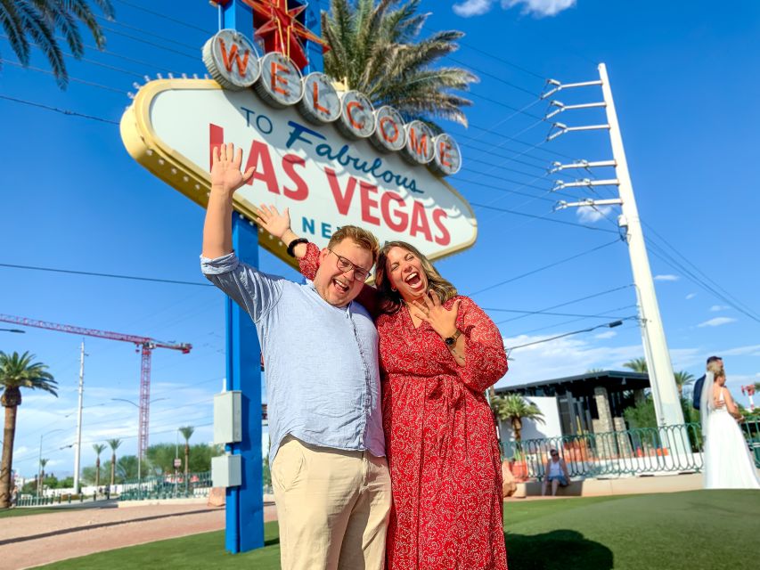 Las Vegas: Las Vegas Sign + 7 Magic Mountains + Photoshoot - Inclusions: Experiences and Amenities