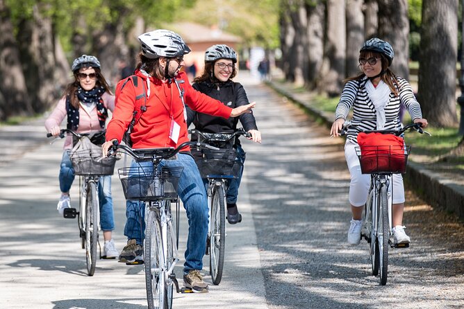 Lucca Bikes and Bites With Food Tastings for Small Groups or Private - Tour Route and Stops