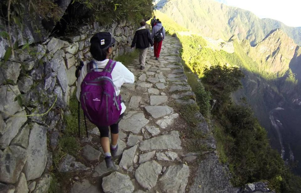 Machu Picchu, Huchuy Qosqo and Short Inca Trail in 4 Days - Traversing the Short Inca Trail