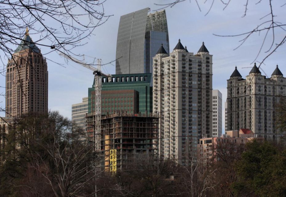 Magical Christmas Walking Tour in Atlanta - Historic Beauty of Church