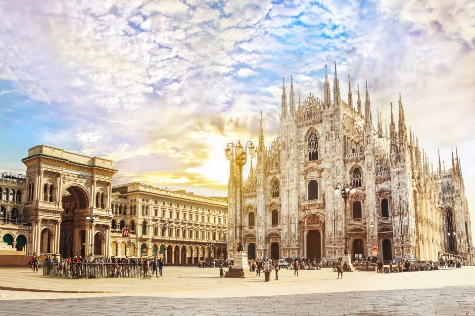 Milan Cathedral: Skip-The-Line Private Tour With Rooftop - Exploring the Cathedrals Interiors