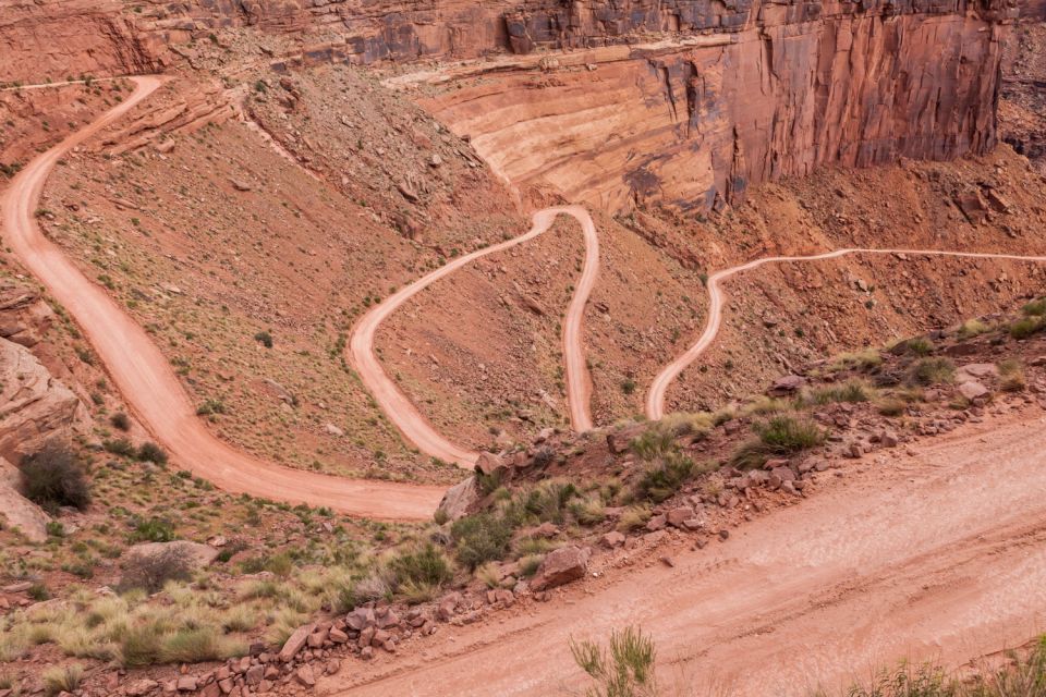 Moab: Canyonlands National Park Tour - Storytelling and Historical Insights