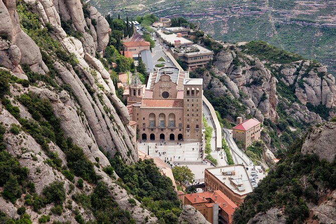 Montserrat Private Guided Tour With Pick up - Montserrat National Park Exploration