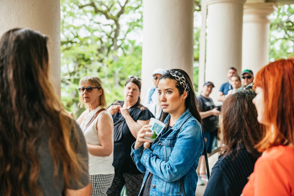 New Orleans: Oak Alley Plantation and Swamp Cruise Day Trip - Guided Tours and Free Time