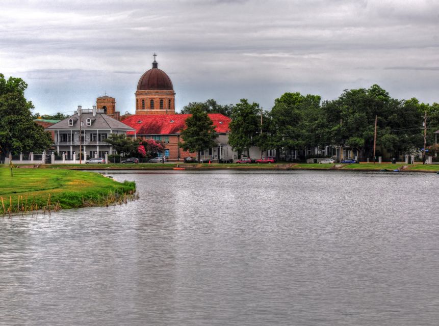 New Orleans: Traditional City and Estate Tour - Hotel Pickup and Dropoff