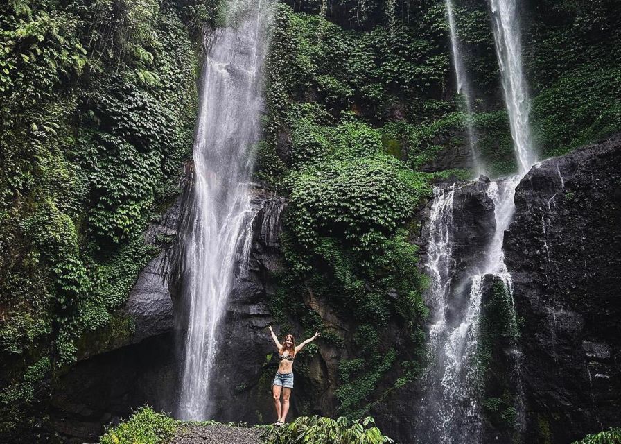 North Bali: Sekumpul Waterfall and Ulun Danu Temple Tour - Exploring Ulun Danu Temple