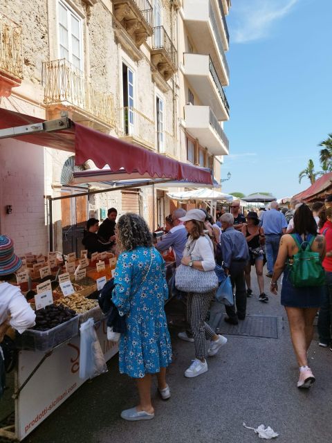 Ortigia Food and Wine Tour and Sicilian Cooking Plus Lunch - Enjoying the Homemade Lunch