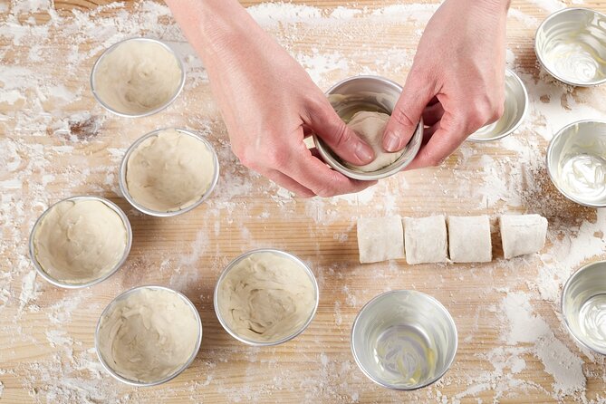 Pasteis De Nata Baking Class From Lisbon - Class Capacity and Duration