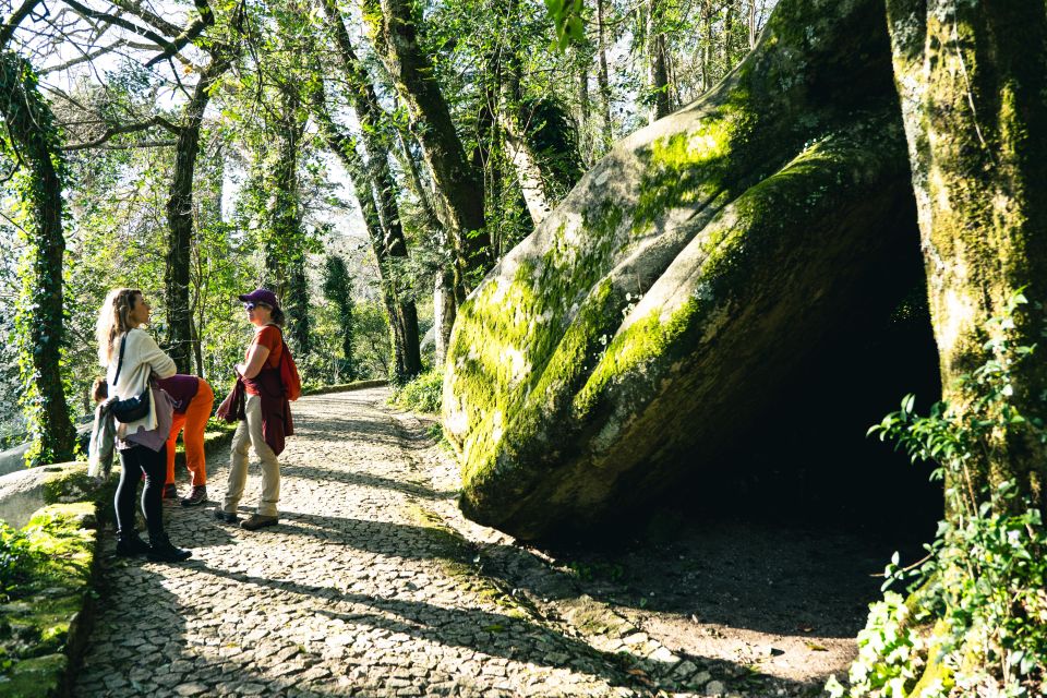 Pena Palace, Moorish Castle,Quinta Ad Regaleira:Walking Tour - Vila Sassetti Trail