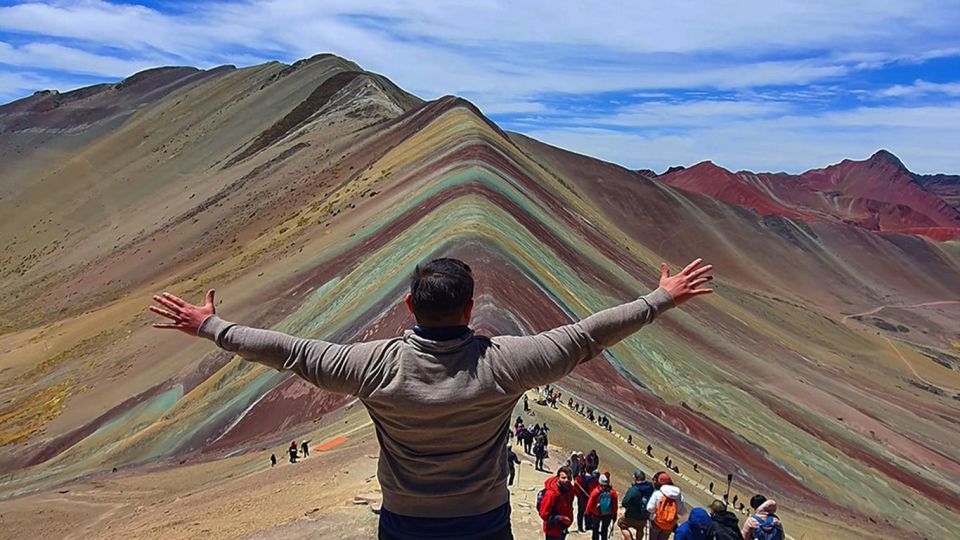 Peru in 5 Days: Lima, Cusco, Machupicchu & Rainbow Mountain - Trekking to the Rainbow Mountain