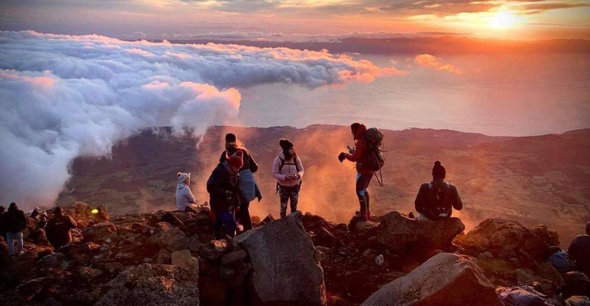 Pico Island: Piquinho Mountain Hike With Photos and Coffee - Getting to the Starting Point