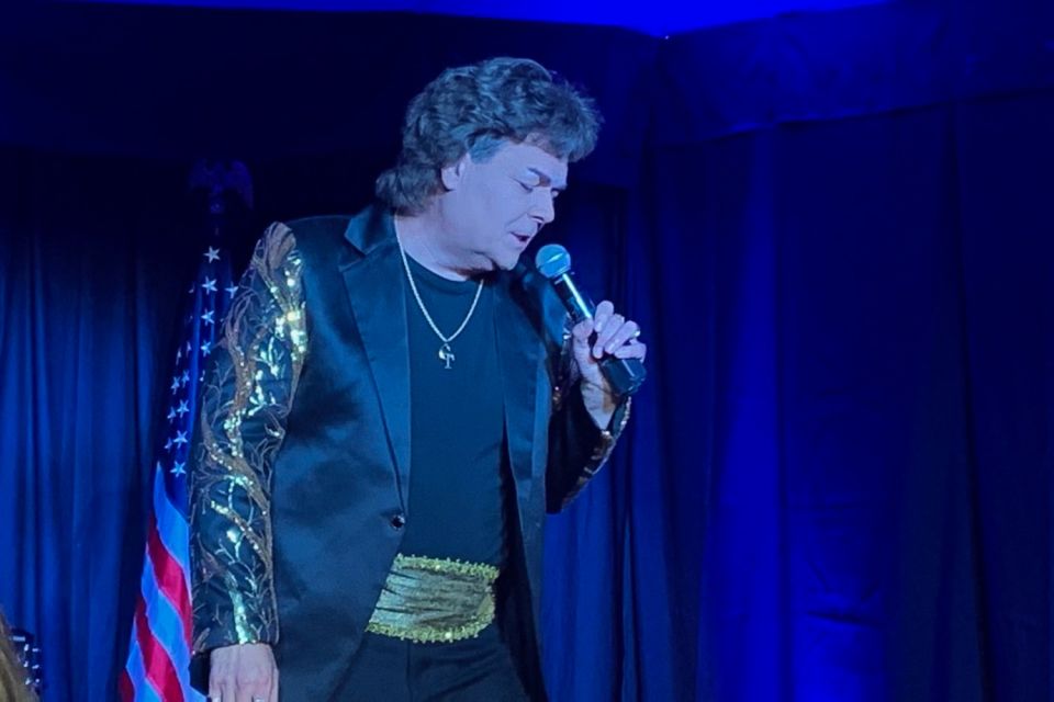 Pigeon Forge: Conway Twitty Tribute Show by Travis James - Personalized Experience