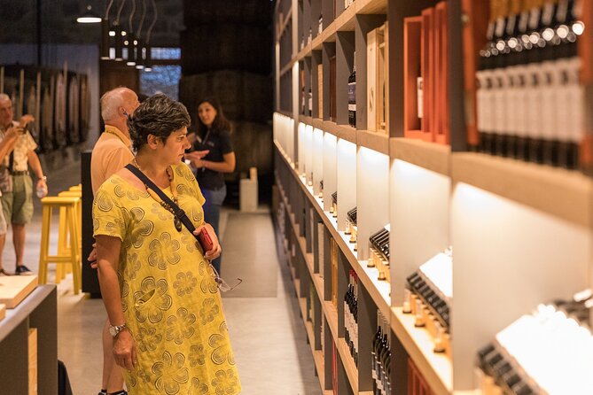 Pôças Guided Visit and Wine Tasting of 3 Port Wines - Accessibility and Transportation Information