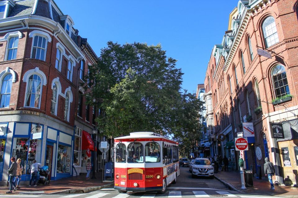 Portland, Maine: Sightseeing Trolley Tour With a Guide - Getting to the Meeting Point