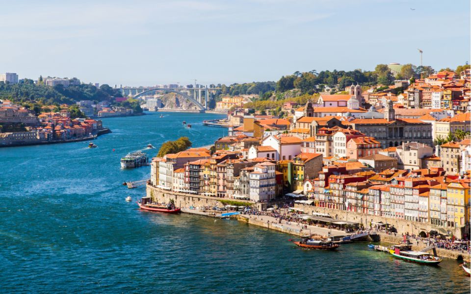 Porto: Romantic City Exploration Game - Recommended Packing List