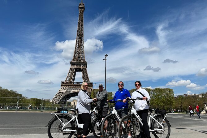 Private 2.5 Hour E-Bike Tour Around Paris - Highlights of the Tour