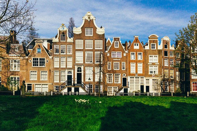 Private City Kickstart Tour: Amsterdam - Hidden Medieval Chapels