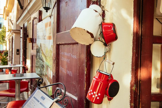 Private City Kickstart Tour: Budapest - Discovering Budapests Architectural Eras
